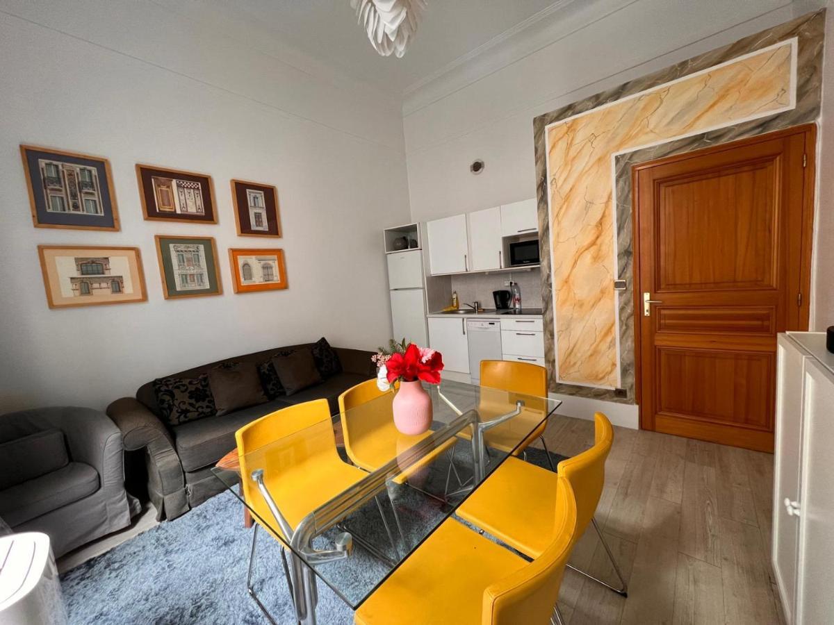 Luxury Champs-elysees - Hala Appartement Parijs